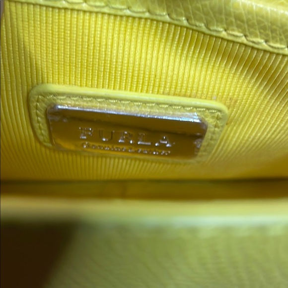 Furla Metropolis Leather Crossbody Bag EUC - Picture 4 of 11